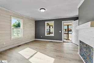 303 Beauregard St, Clinton, SC 29325 - Photo 4