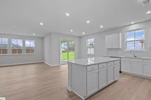 1329 Capefox Dr, Spartanburg, SC 29303 - Photo 6