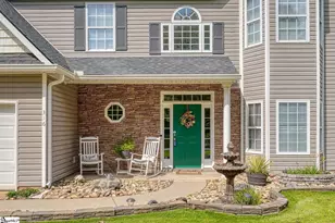 316 Crestview Ln, Spartanburg, SC 29301 - Photo 2