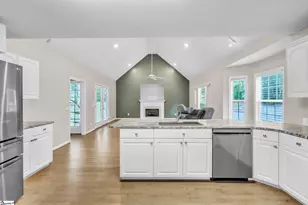 200 Holly Chase Dr, Piedmont, SC 29673 - Photo 14