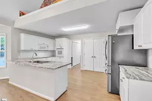 200 Holly Chase Dr, Piedmont, SC 29673 - Photo 8