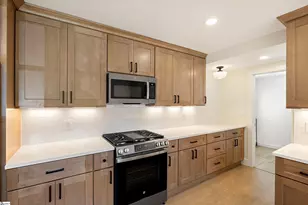 101 Lancaster Ln, Greenville, SC 29605 - Photo 10