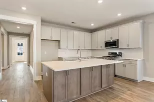 200 Highland St, Taylors, SC 29687 - Photo 8