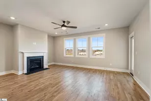 200 Highland St, Taylors, SC 29687 - Photo 6