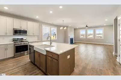 200 Highland Street, Taylors, SC 29687 - Photo 2