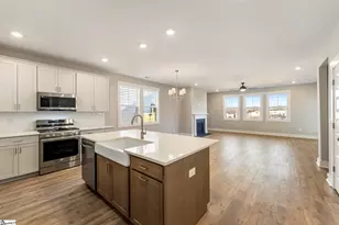 200 Highland St, Taylors, SC 29687 - Photo 2