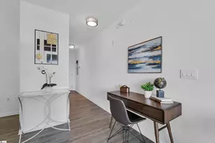 100 E Washington St, Greenville, SC 29601 - Photo 8