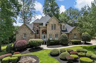 688 Mosswood Ln, Spartanburg, SC 29301 - Photo 2