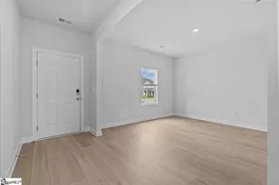 184 Lavinia Cir, Duncan, SC 29334 - Photo 4