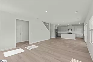 549 Cozy Blf Rd, Spartanburg, SC 29301 - Photo 12