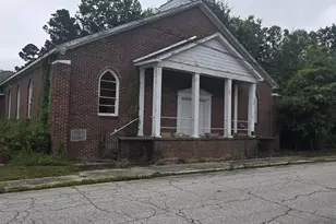 110 N Owens St, Clinton, SC 29325 - Photo 1