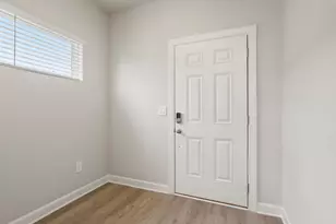 302 Hampton George Ct, Greer, SC 29651 - Photo 2