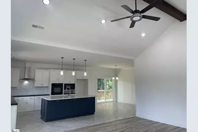 816 E Carolina Avenue, Clinton, SC 29325 - Photo 10