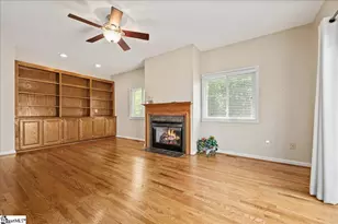 108 Commons Dr, Easley, SC 29642 - Photo 4