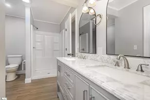 121 E Decatur St, Greenville, SC 29617 - Photo 16