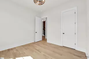 4052 Hollybank Drive, Spartanburg, SC 29303 - Photo 16