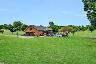 635 Dacusville Rd, Marietta, SC 29661 - Photo 32