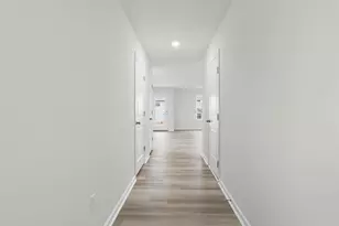 814 Embark Cir, Greer, SC 29651 - Photo 4