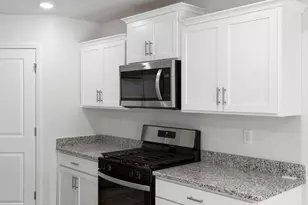 860 Wolverine Ln, Woodruff, SC 29388 - Photo 10