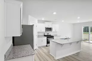 860 Wolverine Ln, Woodruff, SC 29388 - Photo 6