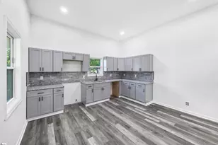 336 Arch St, Spartanburg, SC 29303 - Photo 6