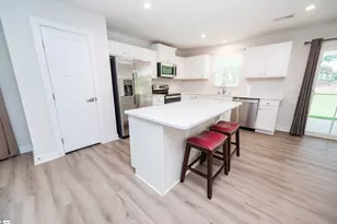 640 Hardwood Dr, Boiling Springs, SC 29316 - Photo 6