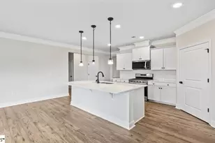 1914 Crumhorn Ave, Boiling Springs, SC 29316 - Photo 12