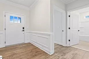 1914 Crumhorn Ave, Boiling Springs, SC 29316 - Photo 2