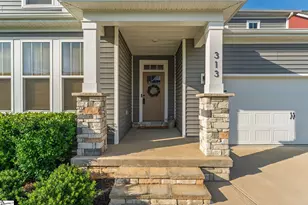 313 Foxbank Cir, Greer, SC 29651 - Photo 4