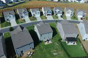 246 Anna Gray Cir, Easley, SC 29640 - Photo 4