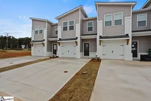 303 Heswall Ct, Greenville, SC 29605 - Photo 2