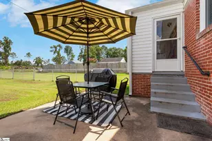 330 Poplar St, Clinton, SC 29325 - Photo 34