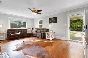 330 Poplar St, Clinton, SC 29325 - Photo 8