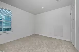 200 Hollythorpe Ln, Fountain Inn, SC 29644 - Photo 22