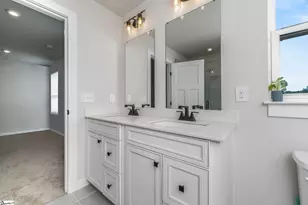 200 Hollythorpe Ln, Fountain Inn, SC 29644 - Photo 18