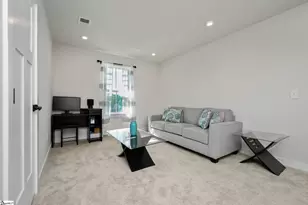 200 Hollythorpe Ln, Fountain Inn, SC 29644 - Photo 16