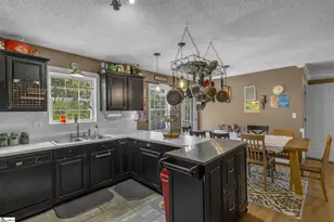 123 Crompton Dr, Pelzer, SC 29669 - Photo 10