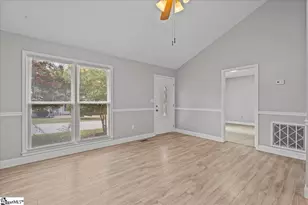 117 Oak Valley Dr, Simpsonville, SC 29681 - Photo 4