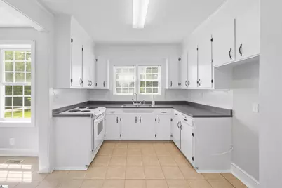 130 Old Locust Hill Road, Taylors, SC 29687 - Photo 8