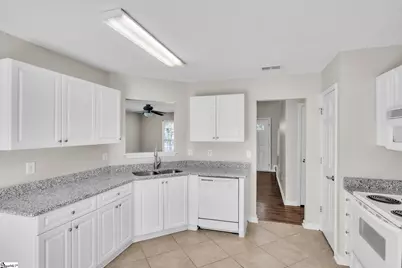 10 Brockmore Drive, Greenville, SC 29605 - Photo 8