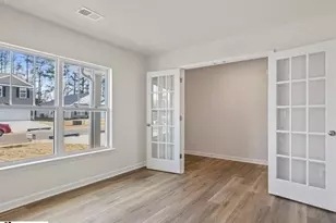 220 Pristine Dr, Greenwood, SC 29646 - Photo 4