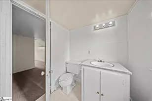 803 S Limestone St, Gaffney, SC 29341 - Photo 32