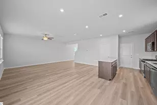 8023 Broadmead Ct, Spartanburg, SC 29307 - Photo 10