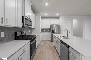 422 Yellowstone Trl, Gray Court, SC 29645 - Photo 10