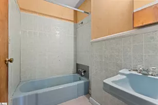 25 Goodwin Dr, Taylors, SC 29687 - Photo 16