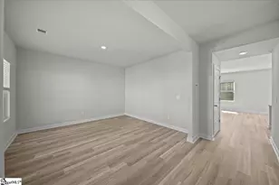 510 Harben Dr, Woodruff, SC 29388 - Photo 4