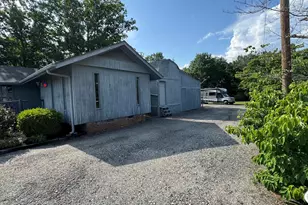 738 Saluda Lake Rd, Greenville, SC 29611 - Photo 2