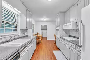 112 Lark Ln, Anderson, SC 29625 - Photo 2