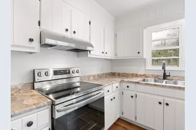 130 Pine Street Extension, Campobello, SC 29322 - Photo 8