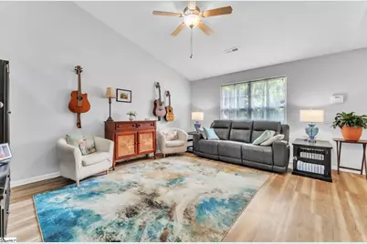 142 Midwood Road, Travelers Rest, SC 29690 - Photo 8